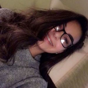 Meet your Posher, Elyssa